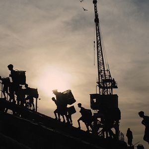 Foto Invencible (Unbroken)