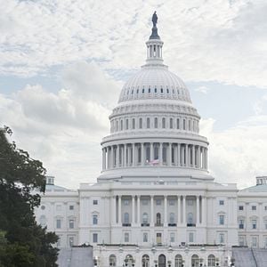 Foto Matar al mensajero