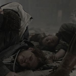 Foto Under Electric Clouds