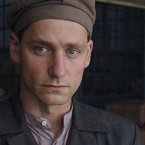 Foto Desnudo entre lobos