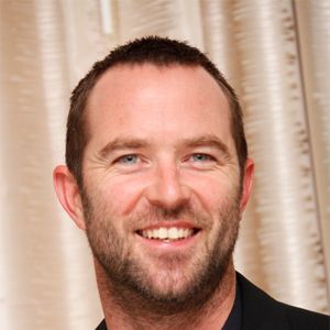 Foto Sullivan Stapleton