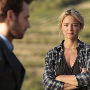 Foto Pastel de pera con lavanda