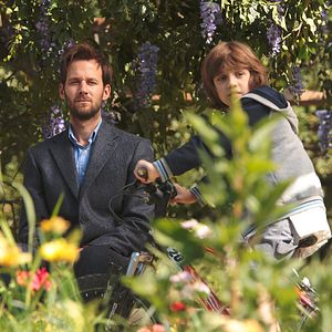 Foto Pastel de pera con lavanda