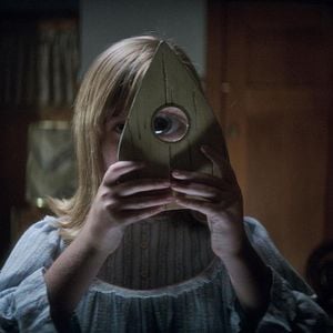 Foto Ouija: El origen del mal