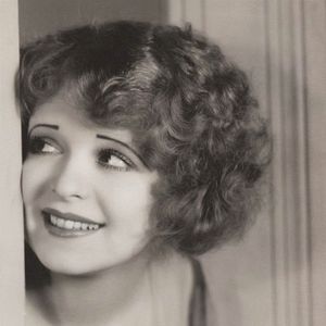 Foto Clara Bow: Runnin' Wild
