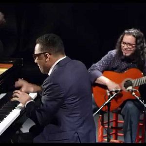 Foto Playing Lecuona