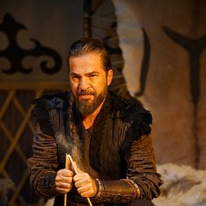 Foto Diriliş Ertuğrul