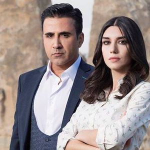 Foto Entre el amor y el odio