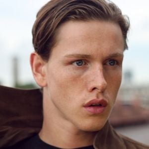 Foto Harris Dickinson