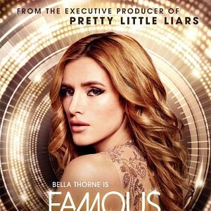 Foto Famous In Love
