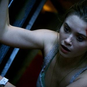 Foto Tell Me How I Die