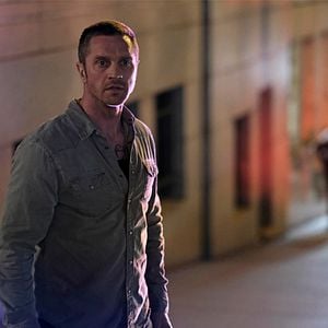 Foto Somewhere Between