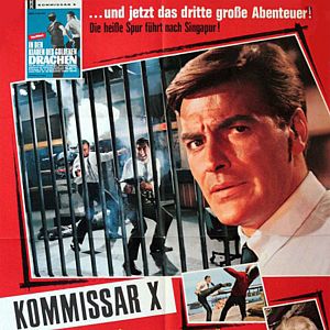 Foto Las garras del dragón rojo