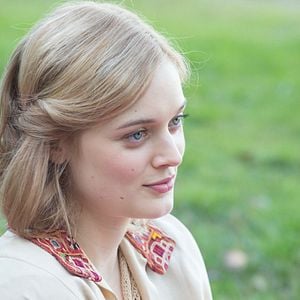 Foto Bella Heathcote