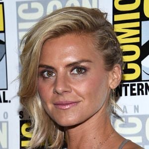 Foto Eliza Coupe