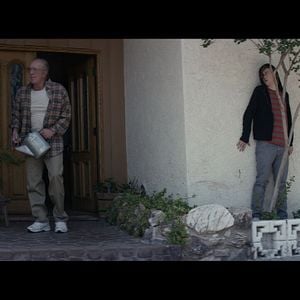 Foto Alguien está vigilándote