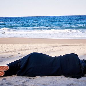 Foto En la playa sola de noche