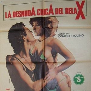 Foto La desnuda chica del relax