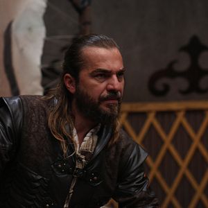 Foto Diriliş Ertuğrul