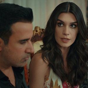 Foto Entre el amor y el odio