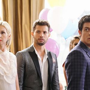 Foto Dinastía (2017)