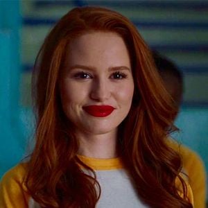 Foto Madelaine Petsch