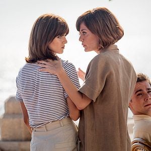 Foto Gente Que Viene y Bah