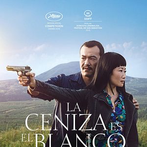 Foto La ceniza es el blanco más puro