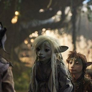 Foto Cristal Oscuro: La era de la resistencia