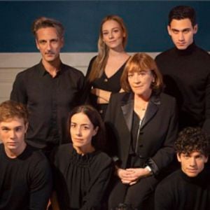 Foto Alguien tiene que morir