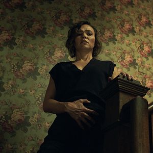 Foto Girl on the Third Floor