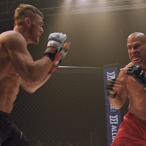 Foto Above The Shadows