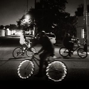 Foto What You Gonna Do When The World's On Fire?