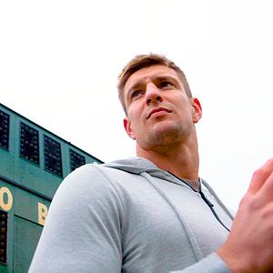 Foto Becoming: Ha nacido una estrella