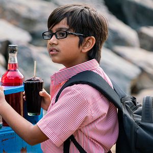 Foto Un hombre serio