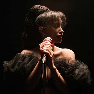 Foto Christian Serratos