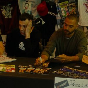 Foto Random Acts Of Violence