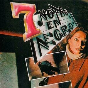 Foto Siete Notas En Negro