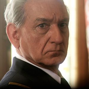 Foto Walking with the Enemy