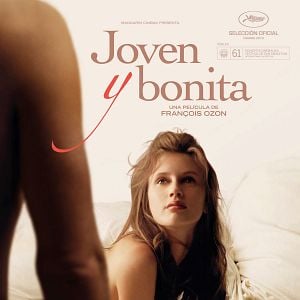 Foto Joven y bonita