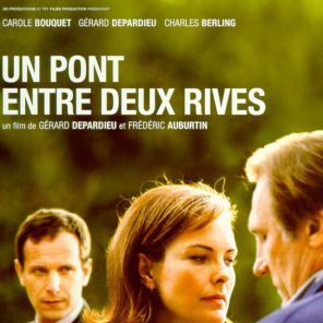 Foto Un pont entre deux rives