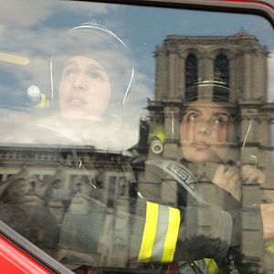 Foto Arde Notre-Dame