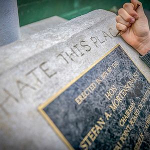 Foto Atrapados en la oscuridad