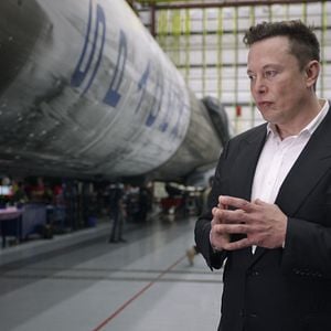 Foto Regreso al espacio