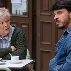 Foto Servir y proteger