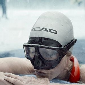 Foto Aguanta la respiración: Inmersión bajo el hielo