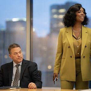 Foto La supervivencia de una chica con curvas