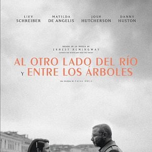 Foto Al otro lado del río y entre los árboles