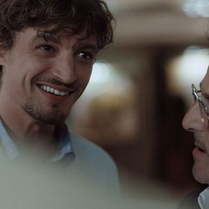 Foto Sangre y dinero