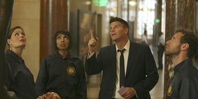 Cartel de El código en la grieta